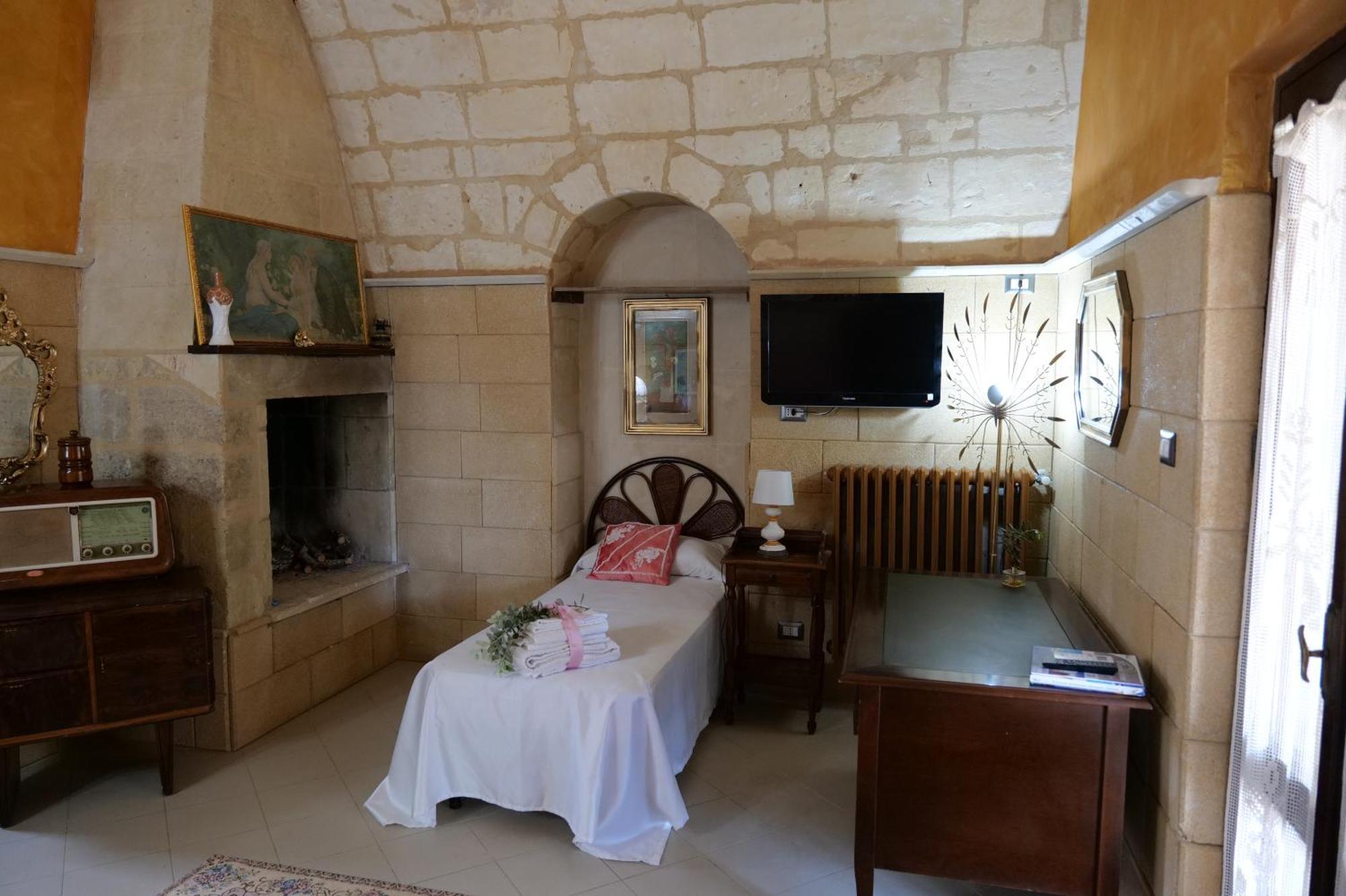 Torre Pinta Masseria Medioevale Отранто Екстериор снимка